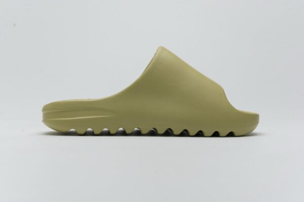 FX0494 adidas Yeezy Slide “RESIN” - Image 8