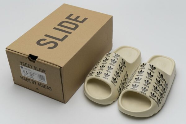 FW6345 adidas Yeezy Slide - Image 3