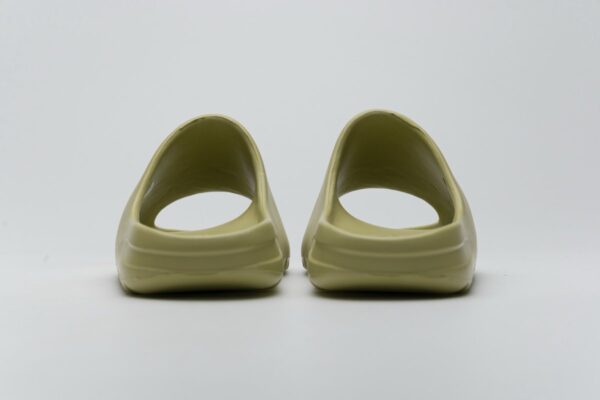 FX0494 adidas Yeezy Slide “RESIN” - Image 5