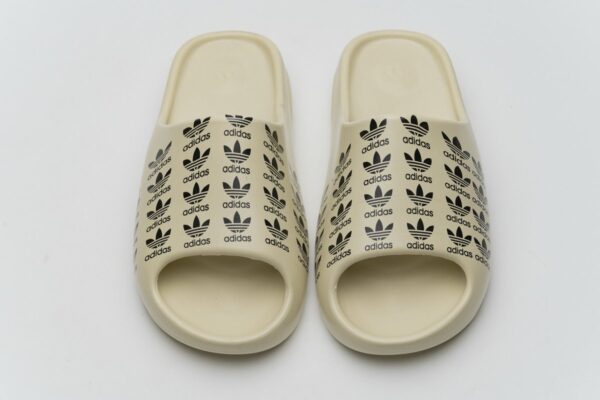 FW6345 adidas Yeezy Slide - Image 5