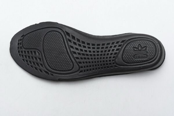 FU9013 adidas Yeezy Boost 350 V2 Black - Image 10
