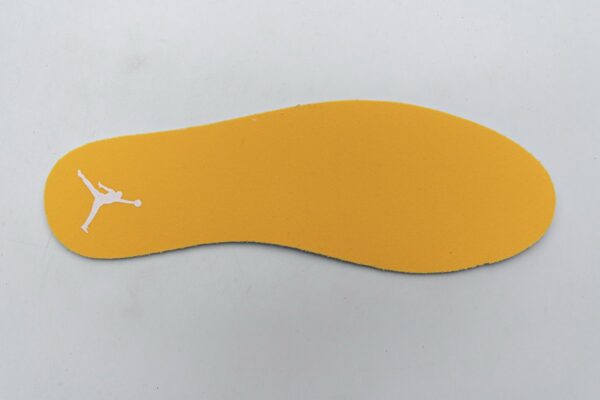 CK9246-108 WMNS Air Jordan 3 Retro Laser Orange - Image 11