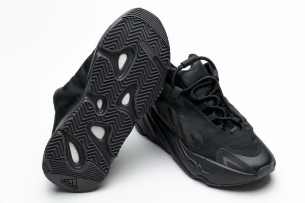 FV4440 adidas Yeezy Boost 700 MNVN “Triple Black” - Image 4