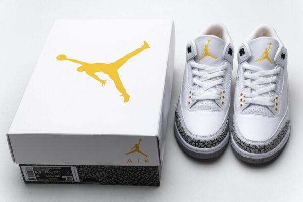 CK9246-108 WMNS Air Jordan 3 Retro Laser Orange - Image 3