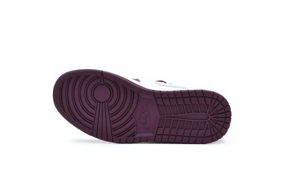 555088-611 Air Jordan 1 High OG Bordeaux - Image 7