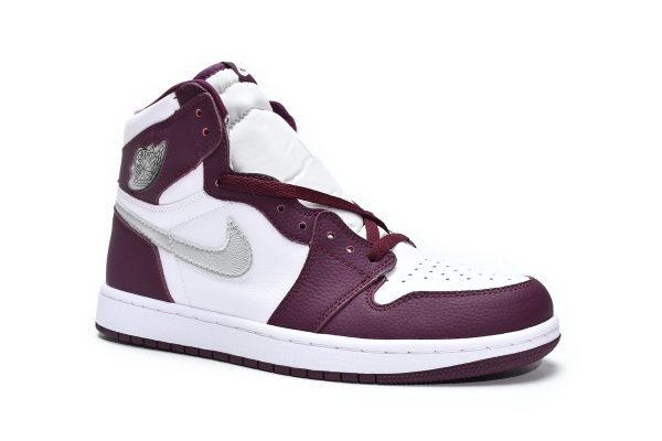 555088-611 Air Jordan 1 High OG Bordeaux - Image 5